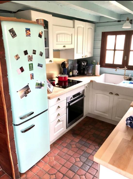 Holy Wood Villa Chuelles Ngoại thất bức ảnh